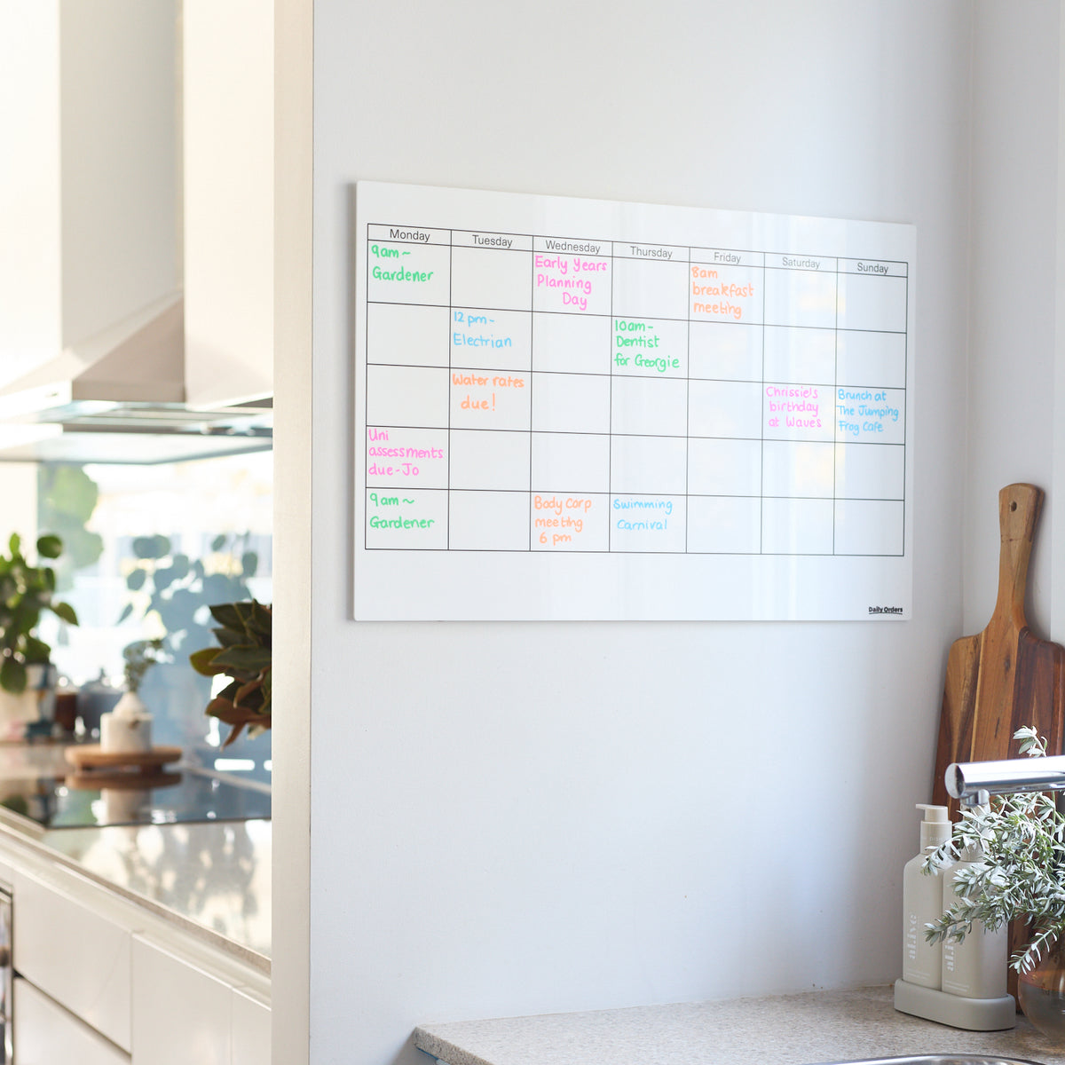 Daily Orders Black Monthly Planning Support Bundle | S - 40x60cm / White